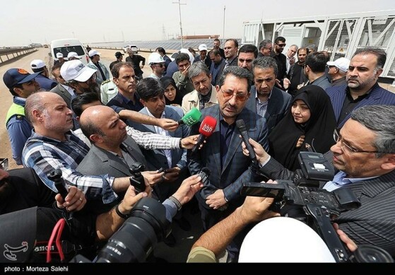 افتتاح فاز نخست نیروگاه خورشیدی آفتاب شرق - اصفهان