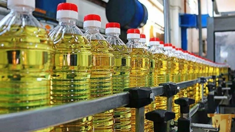 مالیات بر ارزش افزوده روغن خوراکی تا دو هفته آینده تعیین‌تکلیف می‌شود