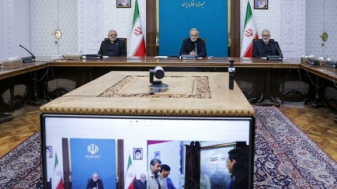 افتتاح فاز نخست بزرگترین نیروگاه خورشیدی متمرکز کشور در اصفهان