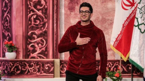 فرزاد فرزین برای وطن خواند؛ پای تو می‌مانم «ایران»