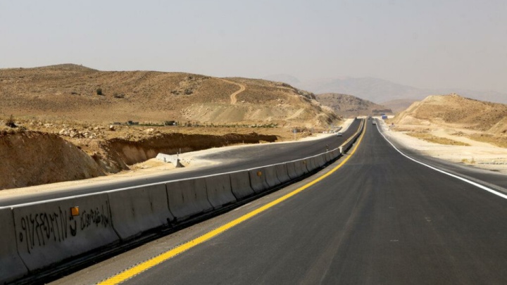 تکمیل ۱۵ کیلومتر از محور استراتژیک خوی - قطور - رازی تا پایان امسال