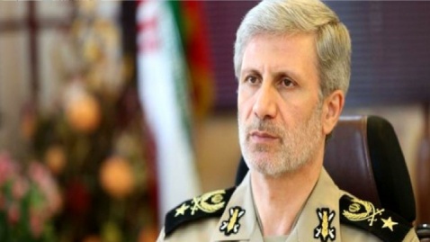 بازدید فرمانده کل ارتش از پایگاه هوایی شهید لشگری
