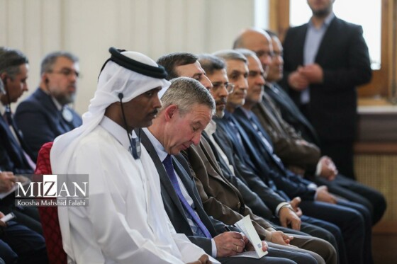 نشست وزیر امور خارجه با سفیران، کارداران و روسای نمایندگی‌های خارجی