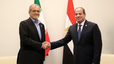 دیپلمات ایرانی: یخ روابط تهران و قاهره شکسته است