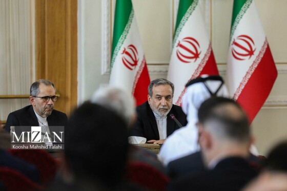 نشست وزیر امور خارجه با سفیران، کارداران و روسای نمایندگی‌های خارجی