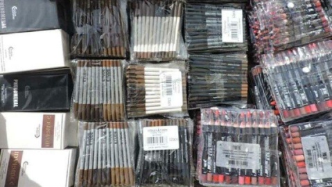 بازگشت فرآوردههای قاچاق آرایشی با ظاهر جدید به بازار / با تیتک استعلام بگیرید