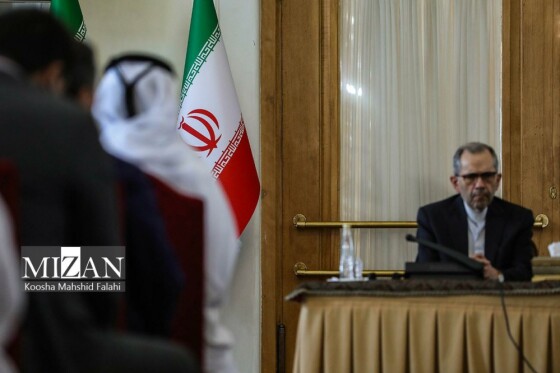 نشست وزیر امور خارجه با سفیران، کارداران و روسای نمایندگی‌های خارجی