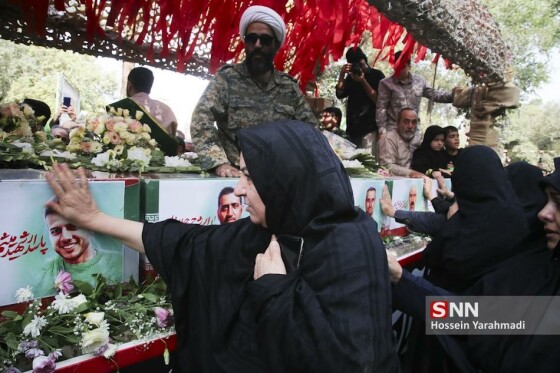 تشییع پیکر مطهر ۶ تن از شهدای هوافضای سپاه در کاشان