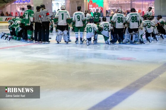 مسابقات هاکی روی یخ