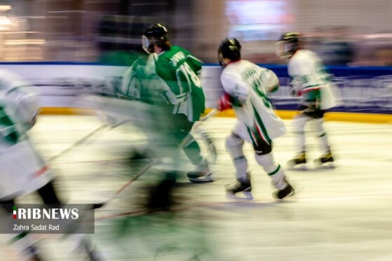 مسابقات هاکی روی یخ