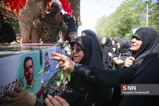 تشییع پیکر مطهر ۶ تن از شهدای هوافضای سپاه در کاشان