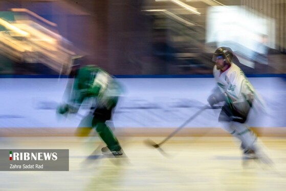 مسابقات هاکی روی یخ