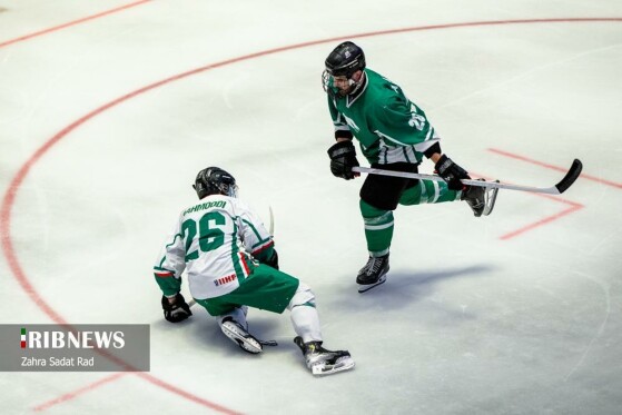 مسابقات هاکی روی یخ