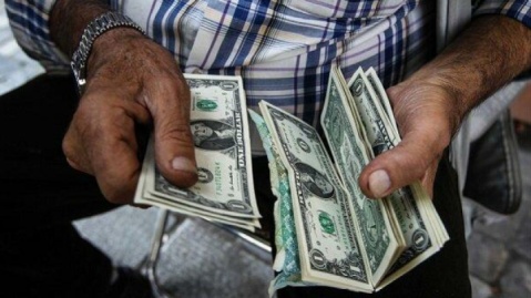 آخرین قیمت‌ دلار در بازار ارز تجاری