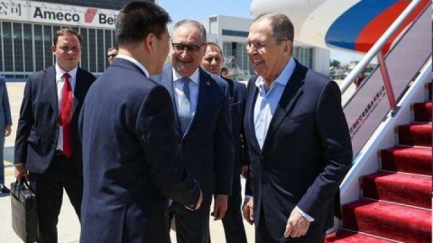 لاوروف وارد چین شد