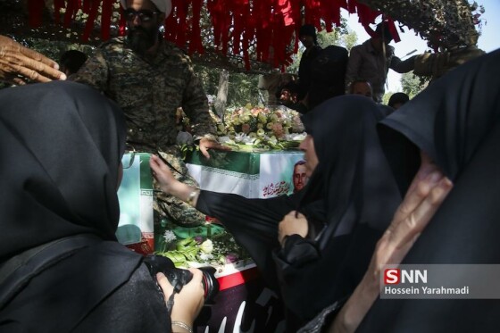 تشییع پیکر مطهر ۶ تن از شهدای هوافضای سپاه در کاشان