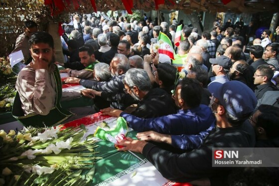 تشییع پیکر مطهر ۶ تن از شهدای هوافضای سپاه در کاشان