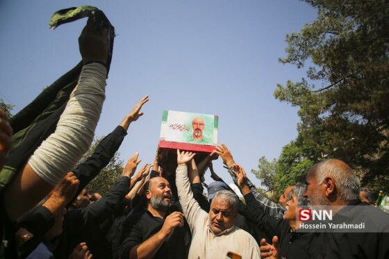 تشییع پیکر مطهر ۶ تن از شهدای هوافضای سپاه در کاشان