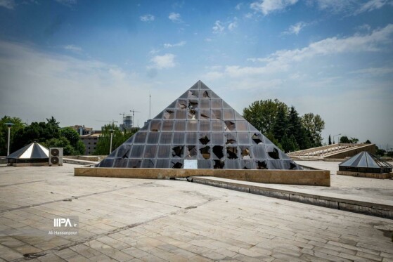 بازدید سفرای کشورهای خارجی از ساختمان شیشه ای صدا و سیما