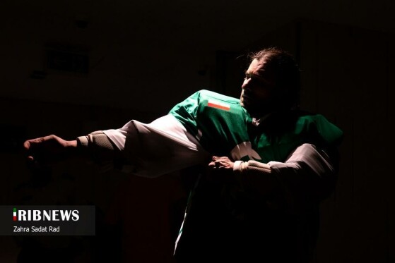 مسابقات هاکی روی یخ