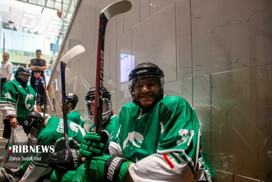 مسابقات هاکی روی یخ