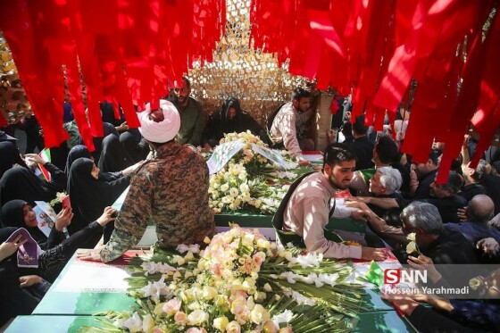 تشییع پیکر مطهر ۶ تن از شهدای هوافضای سپاه در کاشان