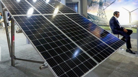 ارائه تسهیلات بانکی به متقاضیان احداث نیروگاه خورشیدی