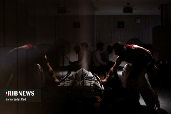 مسابقات هاکی روی یخ