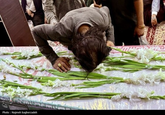 تشییع پیکر شهید عباس بیرقی فرد در بندرعباس