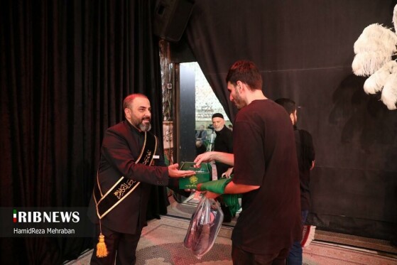 آیین غبارروبی ضریح مطهر آستان مقدس امامزاده صالح (ع)