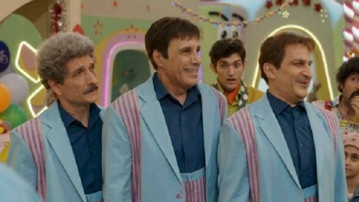 عموهای فیتیله‌ای به آنتن تلویزیون نزدیک شدند