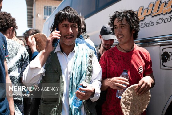 بازگشت اتباع افغانستانی از مرز دوغارون