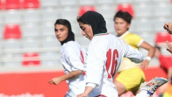 ملی پوش فوتبال: تا پای جان برای ایران می‌جنگیم