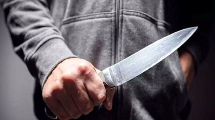 مرگ دختر ۷ ساله با ضربات چاقوی پدر