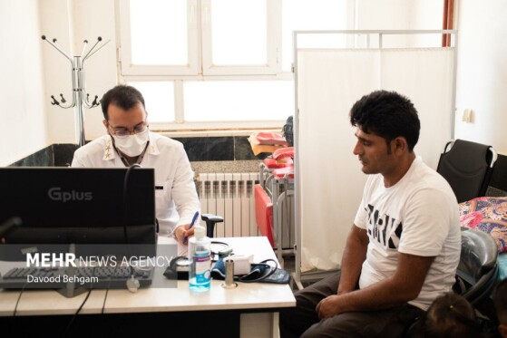 بازگشت اتباع افغانستانی از مرز دوغارون