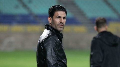 بعد از استیلی، بادامکی هم رفت