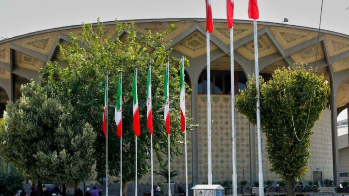 بازگشت زندگی به «تئاتر»/ همه نمایش‌هایی که در دوران پساجنگ روی صحنه‌اند +جدول