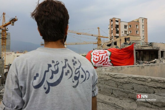 امداد رسانی دانشجویان به منازل آسیب دیده از حمله رژیم صهیونیستی