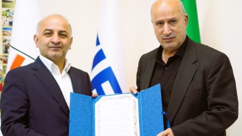 آغاز همکاری بین فدراسیون فوتبال و بیمه دی