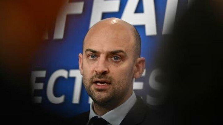 تهدید فرانسه به فعال کردن مکانیسم ماشه تا پایان ماه اوت