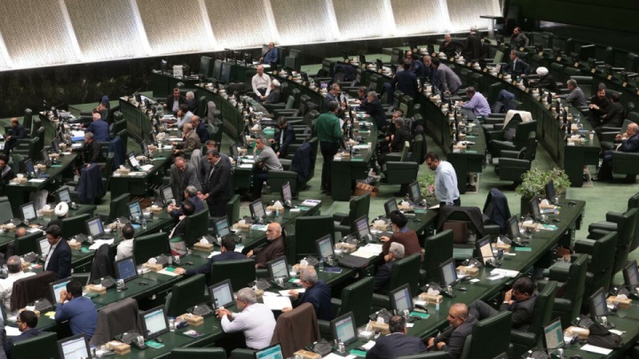 باید برای مذاکره پیش شرط گذاشت/ فرامین رهبری محور انسجام ملی باشد