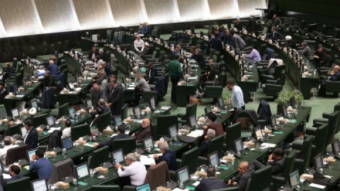 باید برای مذاکره پیش شرط گذاشت/ فرامین رهبری محور انسجام ملی باشد