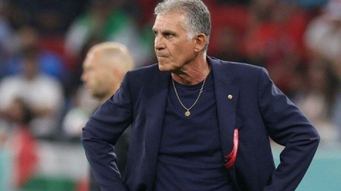 فدراسیون فوتبال عمان، از سرمربی جدید تیم ملی این کشور رونمایی کرد