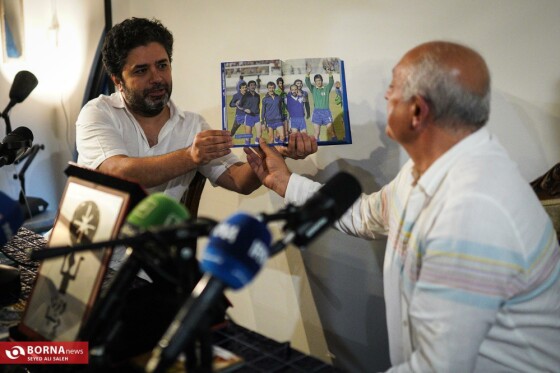 مراسم رونمایی کتاب آبی آنتیک؛ از تاج تا استقلال