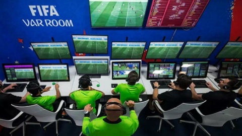 VAR در آستانه تحول عظیم