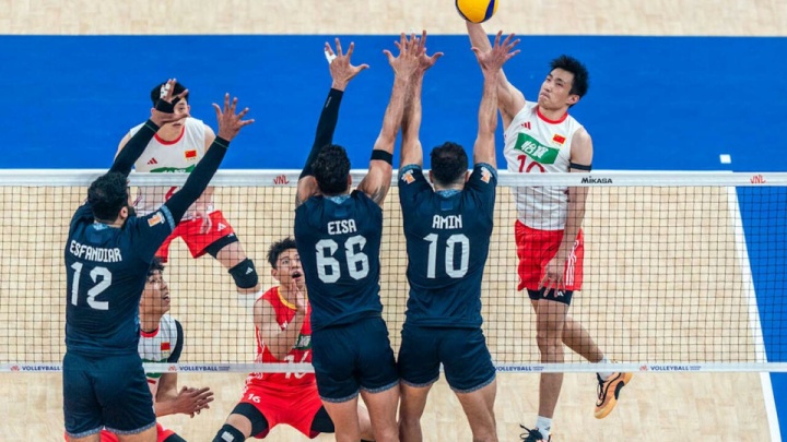 بلندقامتان ایران دیوار چین را شکستند