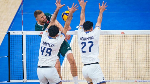 والیبال ایران مغلوب لهستان شد اما یک امتیاز از صدرنشین جهان گرفت