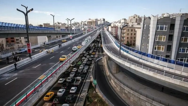 اتوبان کرج - تهران دو طبقه می‌شود
