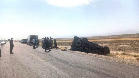 واژگونی نیسان ۱۲ مصدوم بر جای گذاشت