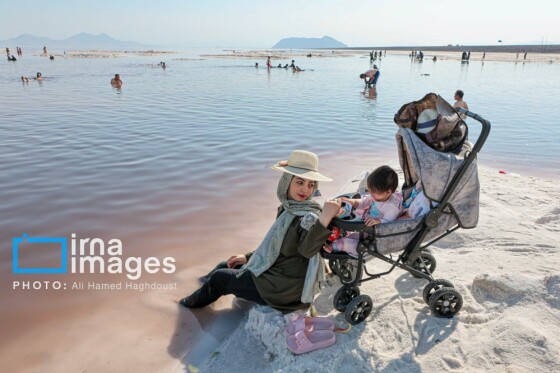 شنا در ارومیه «نیمهجان»